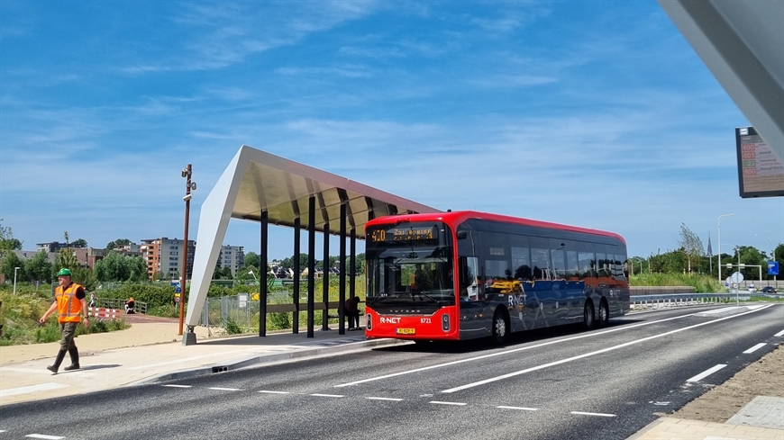 De nieuwe busbaan tussen Leiden en Katwijk | R-net busbaan
